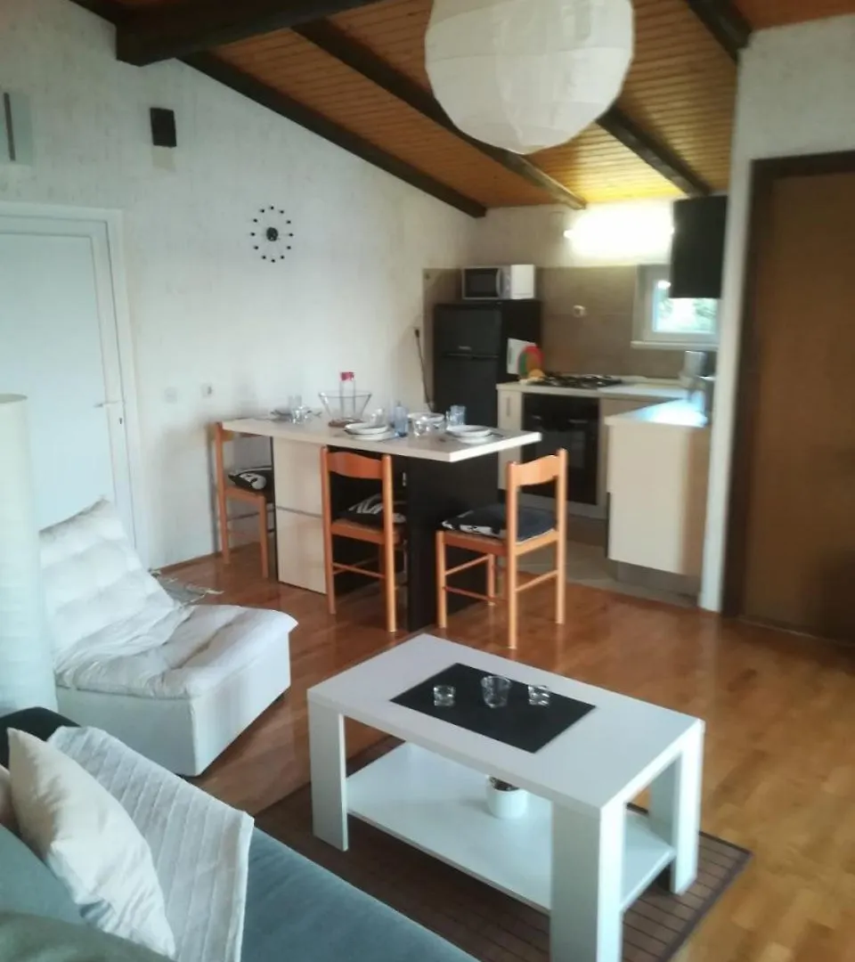 Apartment Vlatkica Maslenica